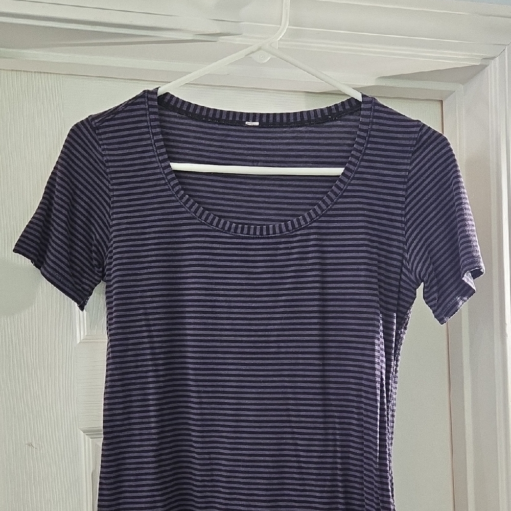 Lululemon Striped Black and Grey Women's Top